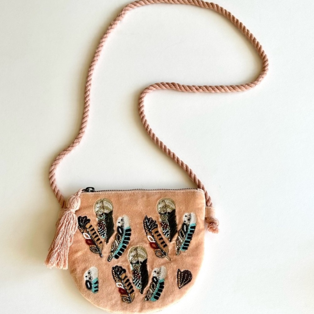 ♥️… Zara Pink Velvet Feather Bag